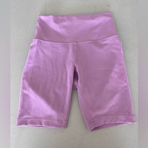 Lululemon Wunder Train High-Rise Short